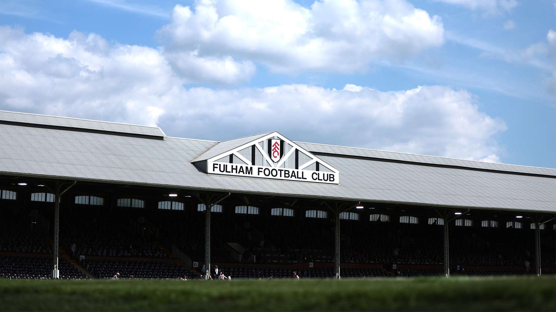 英格兰对阵巴西：实力对决，洲际赛前热身比分预测